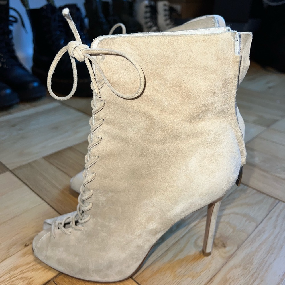 Gianvitto rossi lace up booties